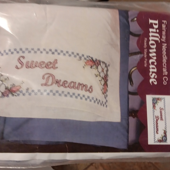 New Pillow case cross stitch - Picture 2 of 2